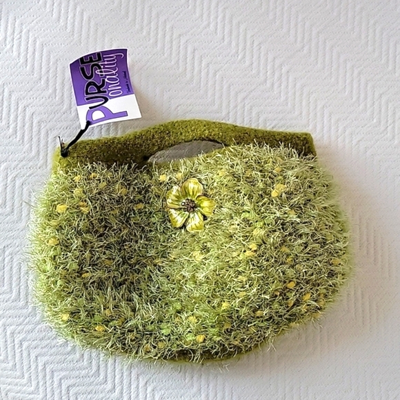 Fun Fur Green Bag with Enamel Flower Snap - Picture 1 of 6
